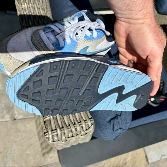 NIKE AIR MAX 90 2022 MENS BOYS LIFESTYLE SHOE RUNNER SNEAKER DQ4071-101 9.5 - Picture 2 of 4